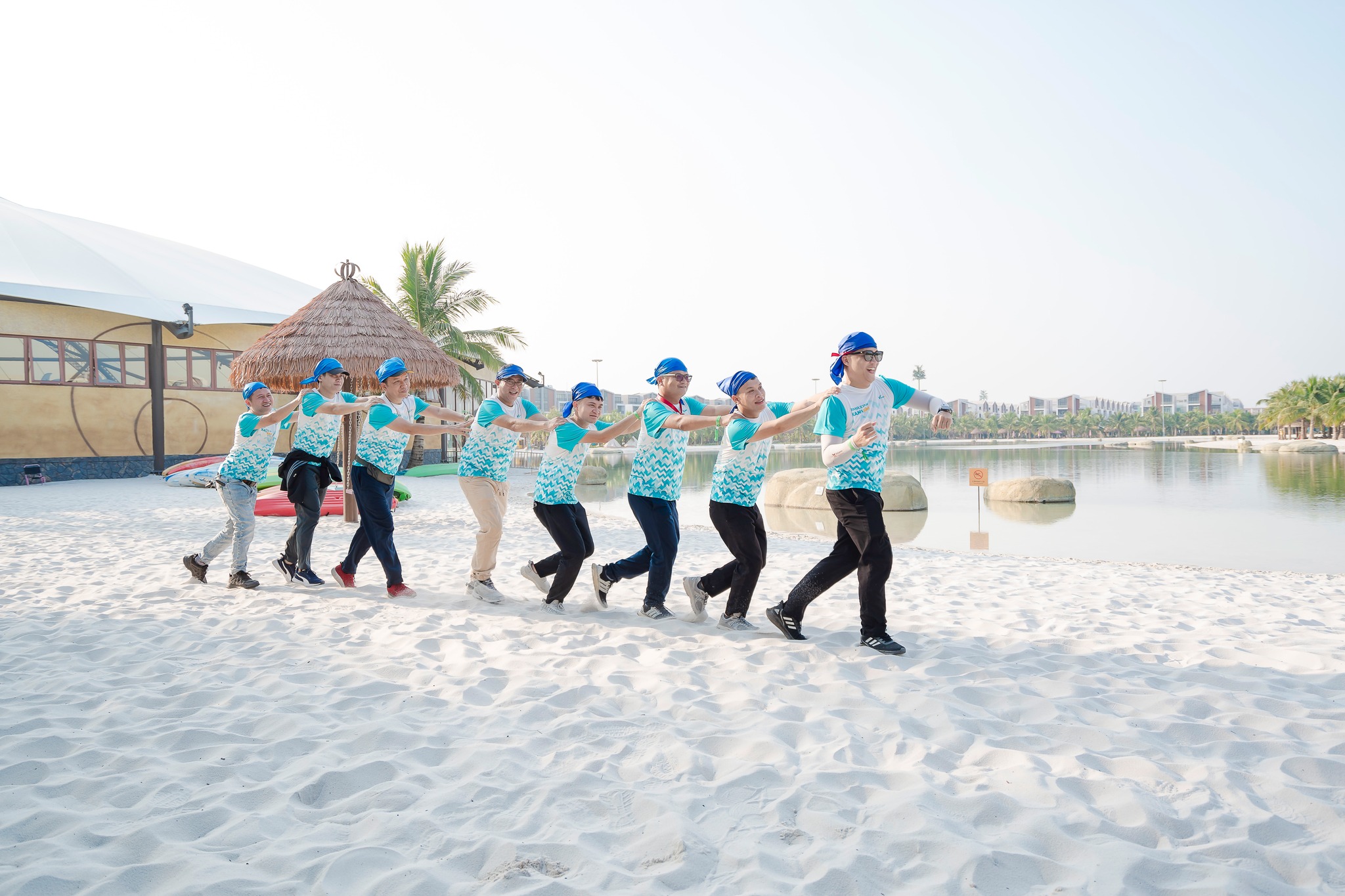 Team building công nghệ tại Bãi Biển Nhũ Tiên – Amazing Race - Ảnh 2